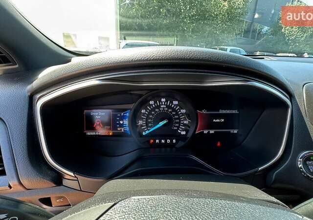 Белый Форд Фьюжн, объемом двигателя 2 л и пробегом 150 тыс. км за 13600 $, фото 12 на Automoto.ua
