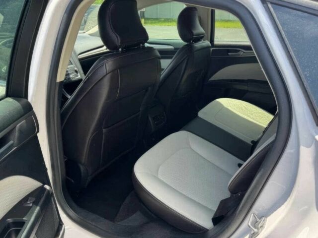 Белый Форд Фьюжн, объемом двигателя 1.5 л и пробегом 32 тыс. км за 14200 $, фото 10 на Automoto.ua