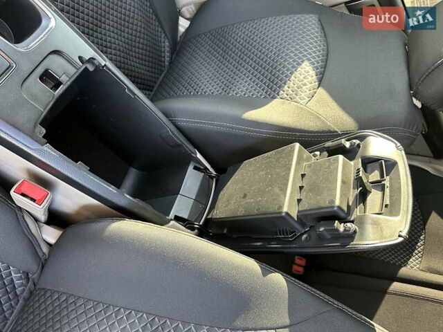 Белый Форд Фьюжн, объемом двигателя 2 л и пробегом 168 тыс. км за 16400 $, фото 43 на Automoto.ua