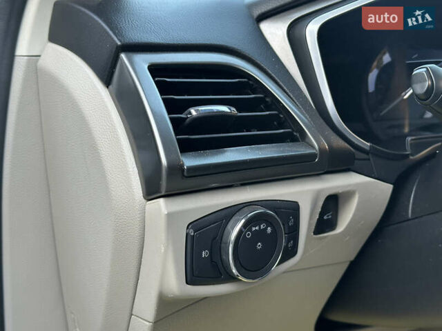 Белый Форд Фьюжн, объемом двигателя 2 л и пробегом 147 тыс. км за 16500 $, фото 49 на Automoto.ua