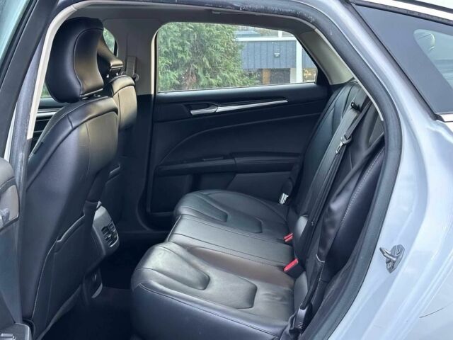 Белый Форд Фьюжн, объемом двигателя 2 л и пробегом 34 тыс. км за 9000 $, фото 13 на Automoto.ua