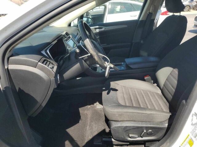 Форд Фьюжен 2019 у Львові на Automoto.ua Білий Форд Фьюжен, об'ємом двигуна 2 л та пробігом 52 тис. км за 2000 $, фото 6 на Automoto.ua