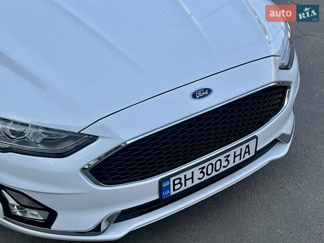 Белый Форд Фьюжн, объемом двигателя 2 л и пробегом 147 тыс. км за 16500 $, фото 17 на Automoto.ua