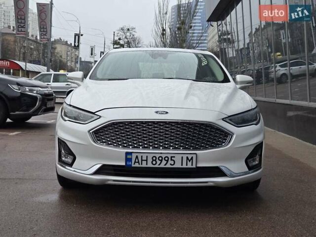 Белый Форд Фьюжн, объемом двигателя 2 л и пробегом 55 тыс. км за 14900 $, фото 2 на Automoto.ua