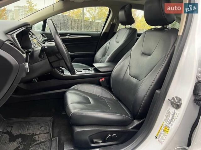 Белый Форд Фьюжн, объемом двигателя 2 л и пробегом 81 тыс. км за 18990 $, фото 9 на Automoto.ua