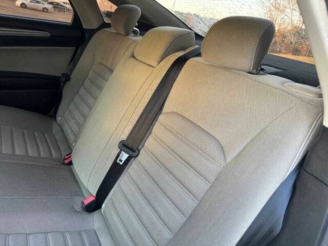 Білий Форд Фьюжен, об'ємом двигуна 2.5 л та пробігом 45 тис. км за 7500 $, фото 12 на Automoto.ua