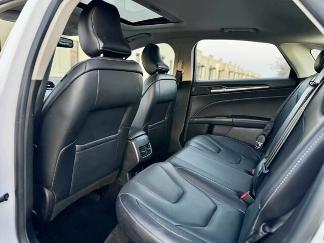 Білий Форд Фьюжен, об'ємом двигуна 2 л та пробігом 37 тис. км за 7900 $, фото 11 на Automoto.ua