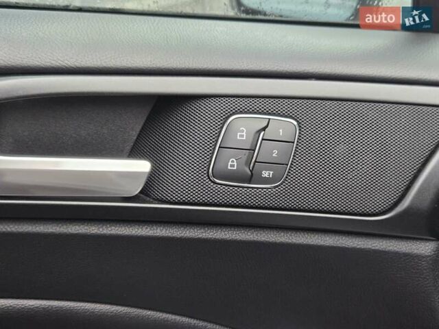 Белый Форд Фьюжн, объемом двигателя 2 л и пробегом 55 тыс. км за 14900 $, фото 17 на Automoto.ua