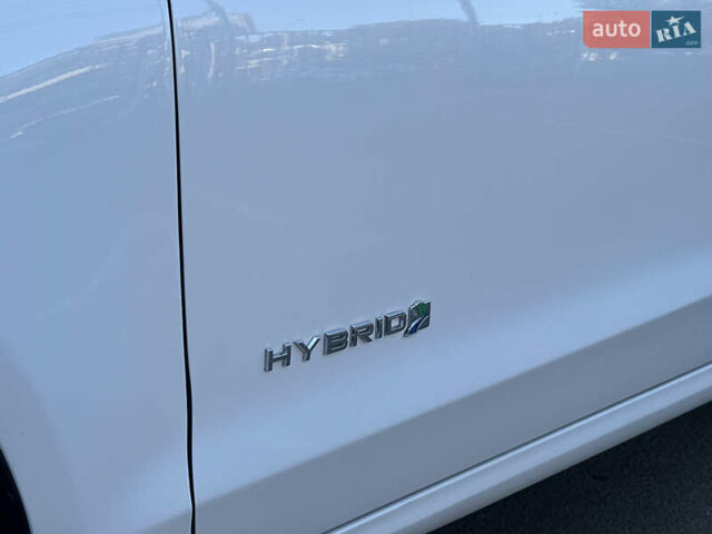 Белый Форд Фьюжн, объемом двигателя 2 л и пробегом 147 тыс. км за 16500 $, фото 19 на Automoto.ua