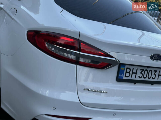 Белый Форд Фьюжн, объемом двигателя 2 л и пробегом 147 тыс. км за 16500 $, фото 15 на Automoto.ua