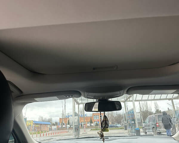 Білий Форд Фьюжен, об'ємом двигуна 2 л та пробігом 145 тис. км за 16300 $, фото 12 на Automoto.ua