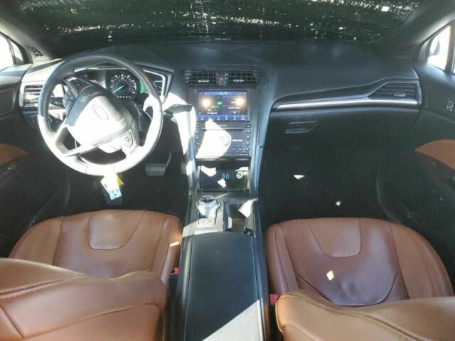 Белый Форд Фьюжн, объемом двигателя 2 л и пробегом 105 тыс. км за 2400 $, фото 7 на Automoto.ua