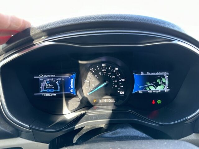 Білий Форд Фьюжен, об'ємом двигуна 2 л та пробігом 111 тис. км за 16700 $, фото 8 на Automoto.ua