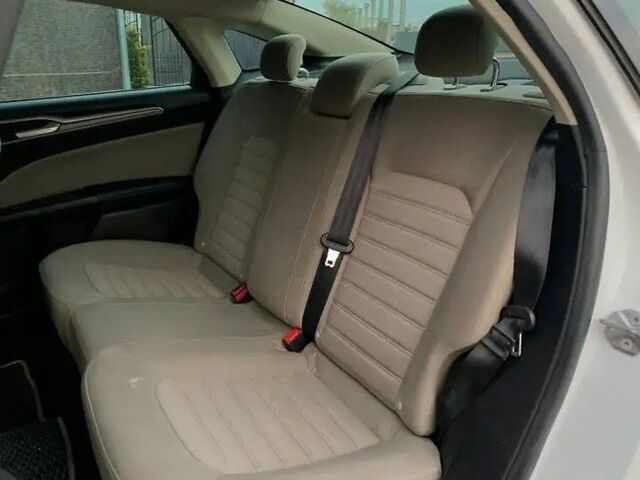 Білий Форд Фьюжен, об'ємом двигуна 2.4 л та пробігом 66 тис. км за 11999 $, фото 3 на Automoto.ua