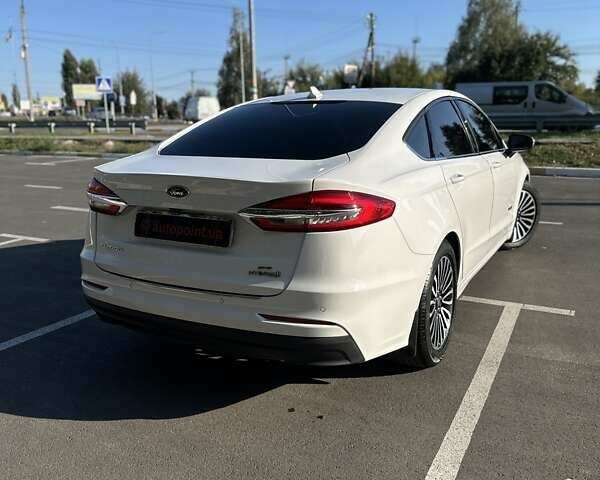 Белый Форд Фьюжн, объемом двигателя 2 л и пробегом 168 тыс. км за 16400 $, фото 9 на Automoto.ua