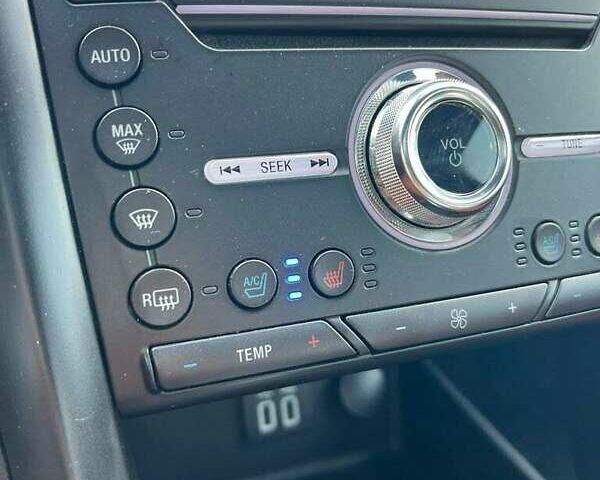 Форд Фьюжн 2019 в Львове на Automoto.ua Белый Форд Фьюжн, объемом двигателя 2 л и пробегом 60 тыс. км за 3000 $, фото 18 на Automoto.ua