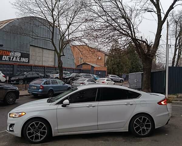 Белый Форд Фьюжн, объемом двигателя 2.5 л и пробегом 59 тыс. км за 14500 $, фото 3 на Automoto.ua