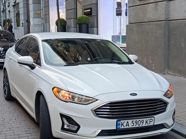 Білий Форд Фьюжен, об'ємом двигуна 2.5 л та пробігом 59 тис. км за 14500 $, фото 3 на Automoto.ua