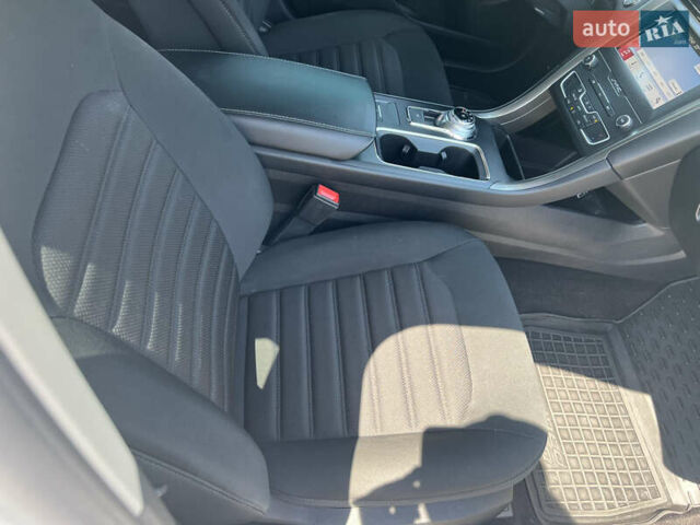 Форд Фьюжн 2019 в Житомире на Automoto.ua Белый Форд Фьюжн, объемом двигателя 1.5 л и пробегом 70 тыс. км за 13600 $, фото 17 на Automoto.ua
