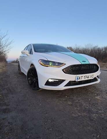 Белый Форд Фьюжн, объемом двигателя 2 л и пробегом 94 тыс. км за 16500 $, фото 1 на Automoto.ua