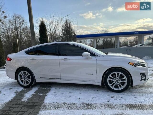 Белый Форд Фьюжн, объемом двигателя 2 л и пробегом 167 тыс. км за 14499 $, фото 11 на Automoto.ua