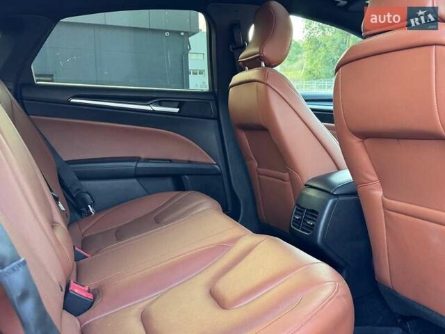 Белый Форд Фьюжн, объемом двигателя 2 л и пробегом 90 тыс. км за 17900 $, фото 16 на Automoto.ua
