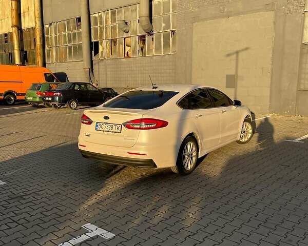 Белый Форд Фьюжн, объемом двигателя 2 л и пробегом 84 тыс. км за 21500 $, фото 31 на Automoto.ua