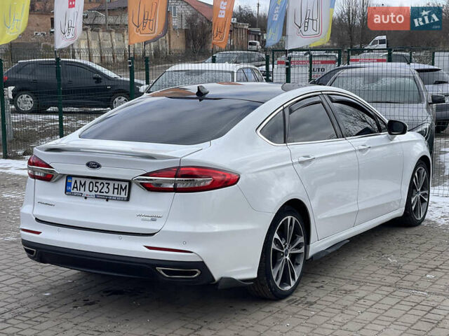 Белый Форд Фьюжн, объемом двигателя 2 л и пробегом 159 тыс. км за 16455 $, фото 17 на Automoto.ua