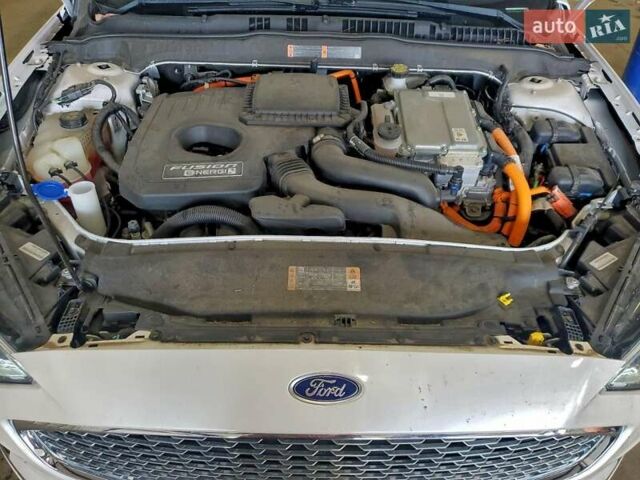 Белый Форд Фьюжн, объемом двигателя 2 л и пробегом 94 тыс. км за 8858 $, фото 10 на Automoto.ua