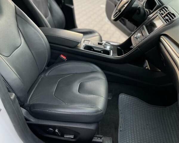 Белый Форд Фьюжн, объемом двигателя 2 л и пробегом 84 тыс. км за 21500 $, фото 43 на Automoto.ua