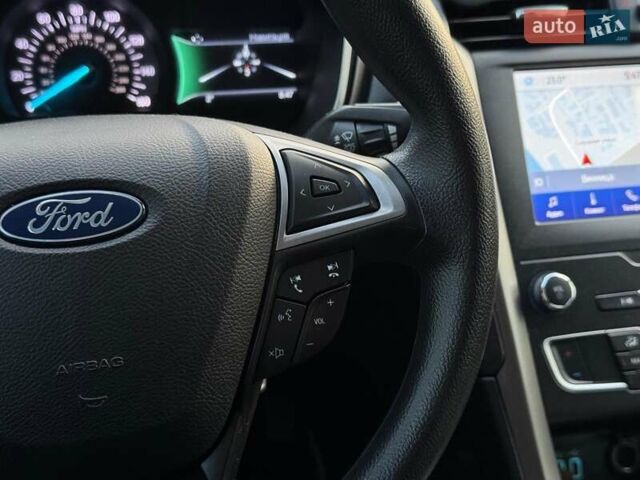 Белый Форд Фьюжн, объемом двигателя 2.5 л и пробегом 79 тыс. км за 13590 $, фото 31 на Automoto.ua