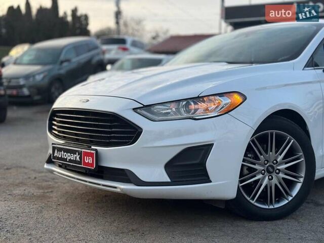 Белый Форд Фьюжн, объемом двигателя 2.5 л и пробегом 79 тыс. км за 13590 $, фото 1 на Automoto.ua