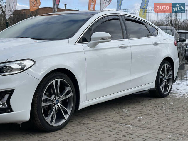 Белый Форд Фьюжн, объемом двигателя 2 л и пробегом 159 тыс. км за 16455 $, фото 10 на Automoto.ua