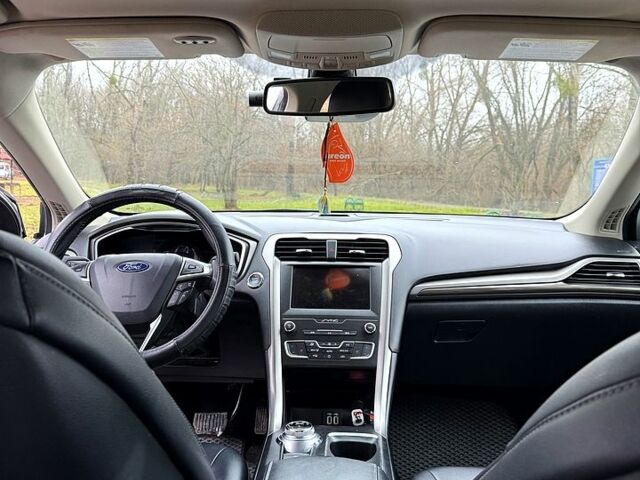 Белый Форд Фьюжн, объемом двигателя 1.5 л и пробегом 105 тыс. км за 14500 $, фото 9 на Automoto.ua