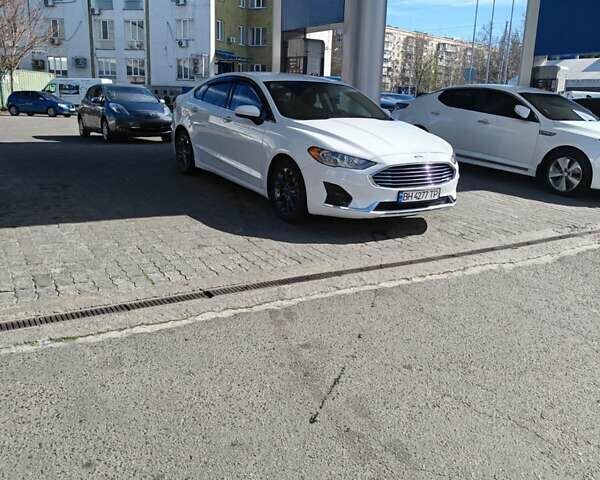 Білий Форд Фьюжен, об'ємом двигуна 2 л та пробігом 115 тис. км за 17500 $, фото 13 на Automoto.ua
