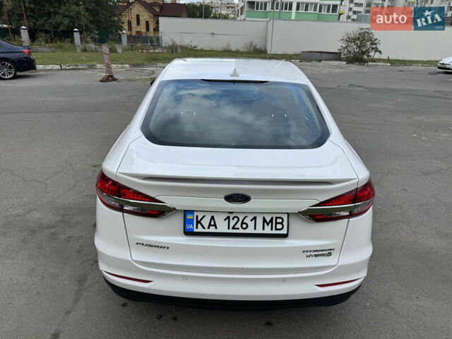 Белый Форд Фьюжн, объемом двигателя 2 л и пробегом 145 тыс. км за 17900 $, фото 8 на Automoto.ua