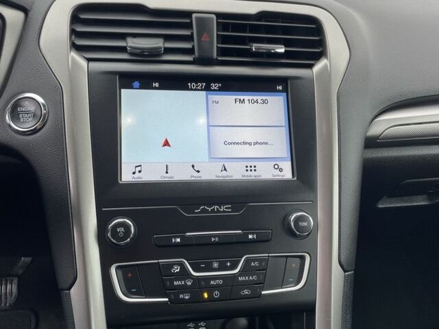 Белый Форд Фьюжн, объемом двигателя 2 л и пробегом 156 тыс. км за 11700 $, фото 7 на Automoto.ua