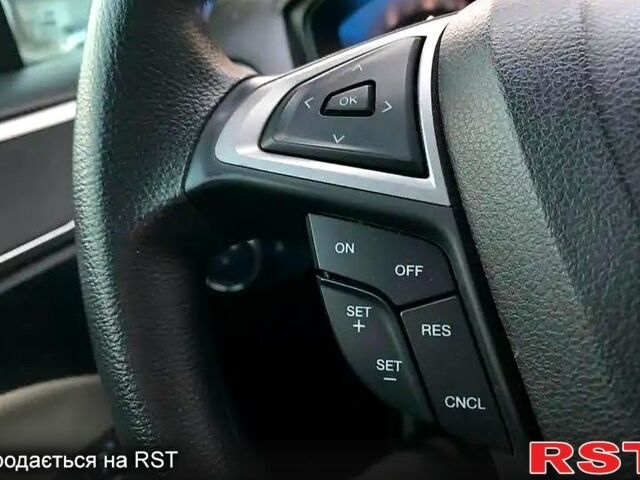 Белый Форд Фьюжн, объемом двигателя 2.4 л и пробегом 66 тыс. км за 11999 $, фото 12 на Automoto.ua