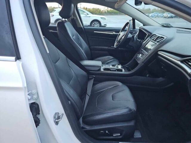 Білий Форд Фьюжен, об'ємом двигуна 0 л та пробігом 79 тис. км за 15000 $, фото 12 на Automoto.ua