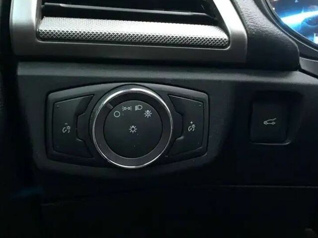 Білий Форд Фьюжен, об'ємом двигуна 2.4 л та пробігом 66 тис. км за 11999 $, фото 14 на Automoto.ua