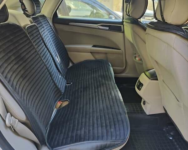 Білий Форд Фьюжен, об'ємом двигуна 2 л та пробігом 115 тис. км за 17500 $, фото 8 на Automoto.ua