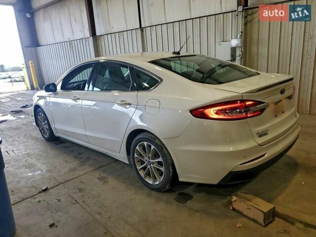 Белый Форд Фьюжн, объемом двигателя 2 л и пробегом 94 тыс. км за 8858 $, фото 5 на Automoto.ua