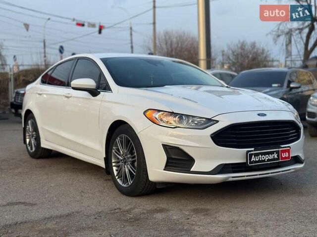 Белый Форд Фьюжн, объемом двигателя 2.5 л и пробегом 79 тыс. км за 13590 $, фото 3 на Automoto.ua