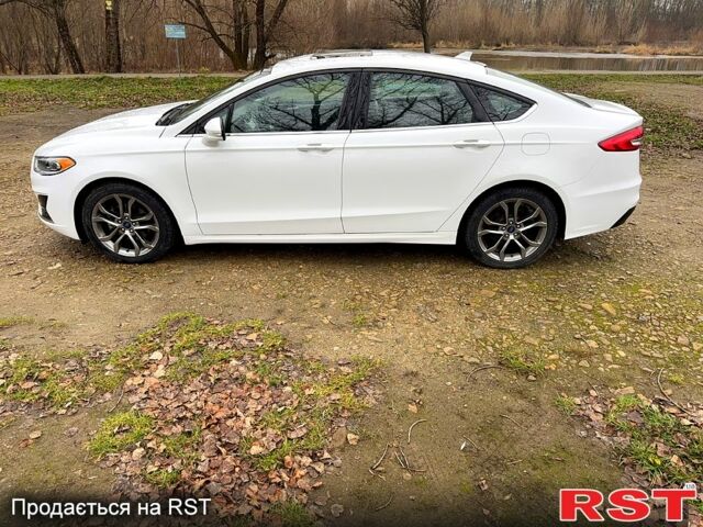 Белый Форд Фьюжн, объемом двигателя 1.5 л и пробегом 105 тыс. км за 14500 $, фото 3 на Automoto.ua