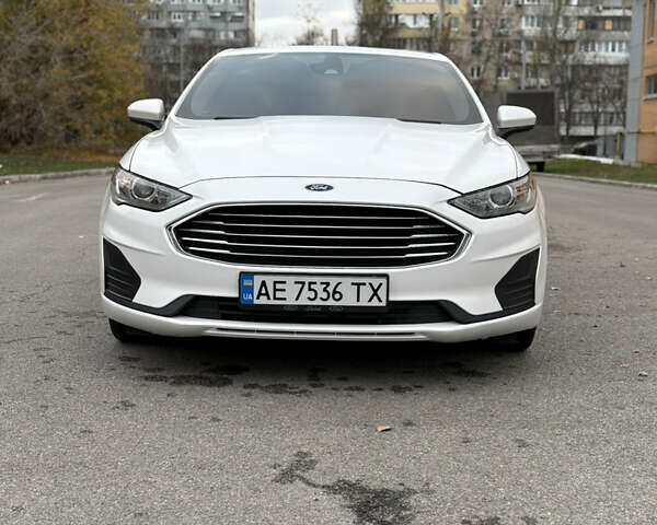 Белый Форд Фьюжн, объемом двигателя 2 л и пробегом 40 тыс. км за 15800 $, фото 9 на Automoto.ua