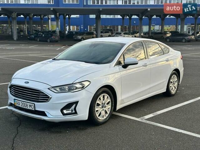 Белый Форд Фьюжн, объемом двигателя 2.49 л и пробегом 32 тыс. км за 13499 $, фото 1 на Automoto.ua