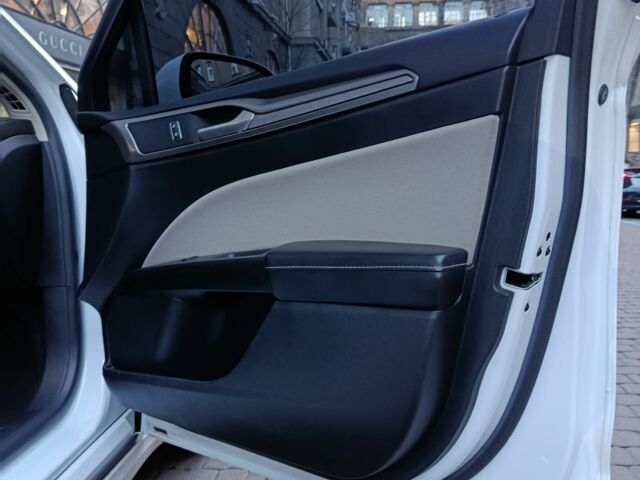 Білий Форд Фьюжен, об'ємом двигуна 2.5 л та пробігом 59 тис. км за 14500 $, фото 18 на Automoto.ua