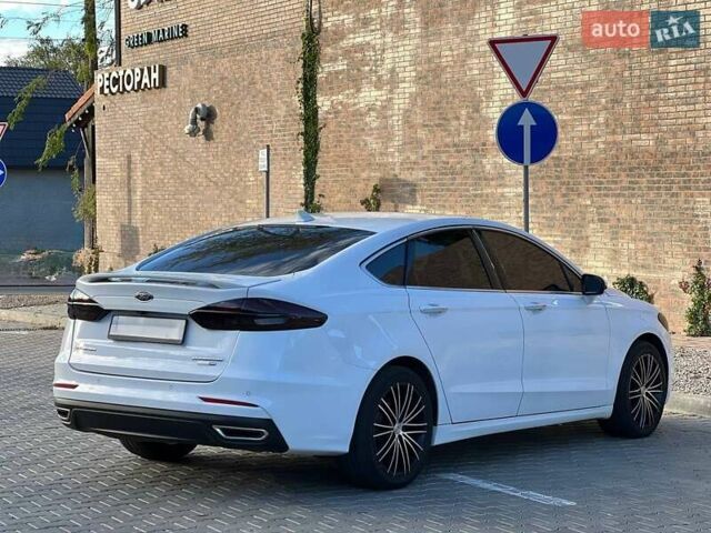 Форд Фьюжн 2019 в Одессе на Automoto.ua Белый Форд Фьюжн, объемом двигателя 2 л и пробегом 140 тыс. км за 15300 $, фото 7 на Automoto.ua