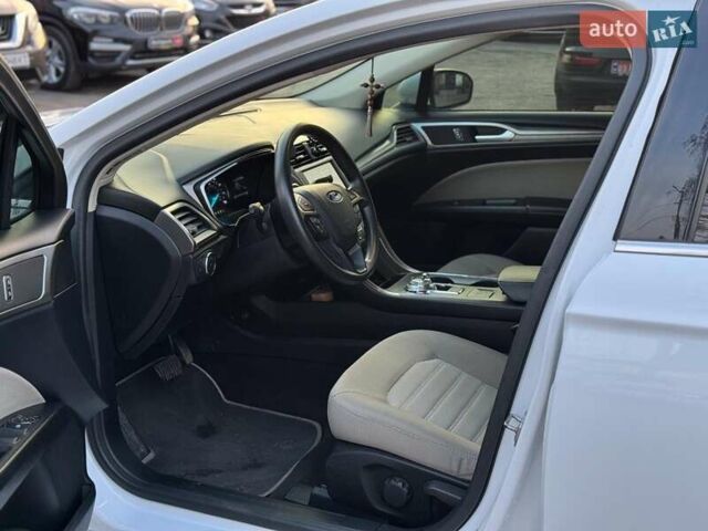 Белый Форд Фьюжн, объемом двигателя 2.5 л и пробегом 79 тыс. км за 13590 $, фото 16 на Automoto.ua