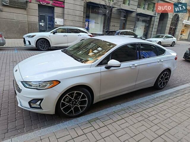 Белый Форд Фьюжн, объемом двигателя 2.5 л и пробегом 59 тыс. км за 14500 $, фото 23 на Automoto.ua